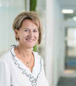 Foto Gertraud-Kaltenegger_-Leitung-Marketing-PMS-Elektro-und-Automationstechnik-GmbH-Rene-Knabl